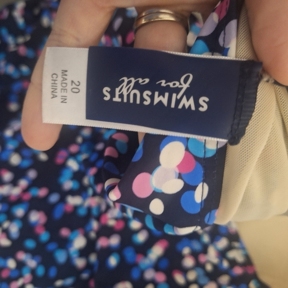 Womens plus size swim dress, size 20 - Picture 4 of 4